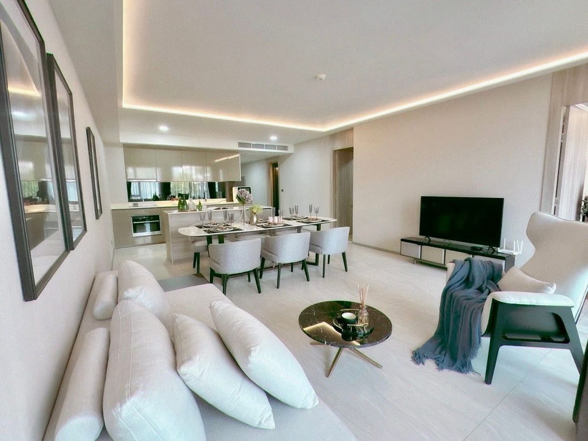 ให้เช่าคอนโดสุขุมวิท อโศก ทองหล่อ : 🔥Hot Deal🔥 Luxury #lowrise 3-bedroom with spacious 113 sq.m in Phrom Phong