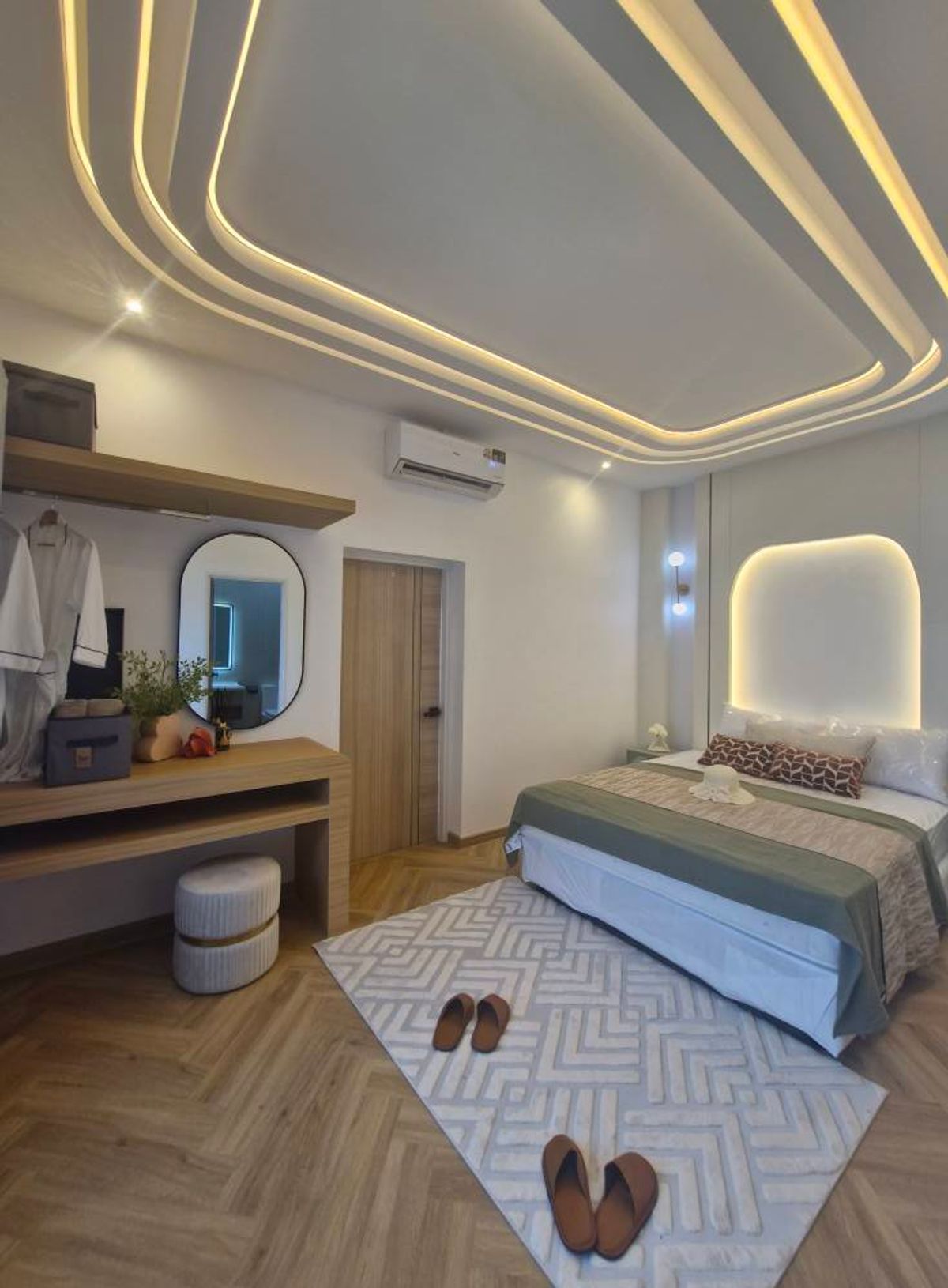 ขายพัทยา บางแสน ชลบุรี สัตหีบ : 🎉🏡 มายรูมพูลวิลล่า พัทยา สไตล์โมเดิร์น Luxury พร้อมสระว่ายน้ำส่วนตัว! ฟังก์ชัน 5 ห้องนอน! 💦