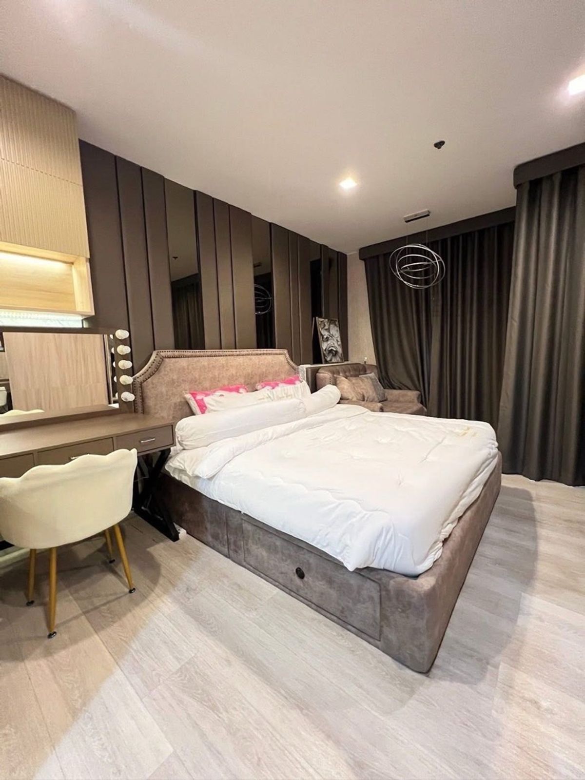 For RentCondoWitthayu, Chidlom, Langsuan, Ploenchit : Life One Wireless 1 Bedroom