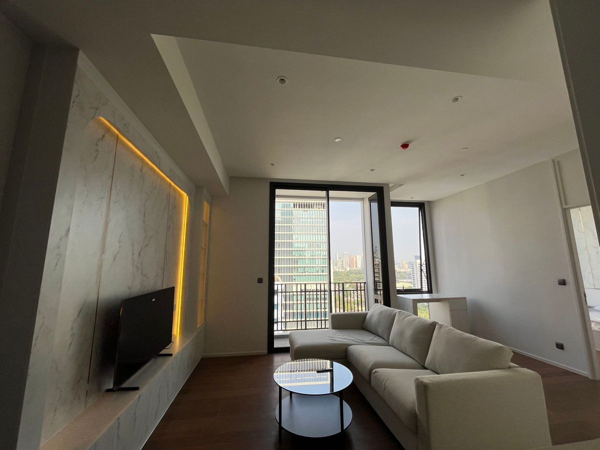 For RentCondoWitthayu, Chidlom, Langsuan, Ploenchit : ✨ Rent a luxury room in the middle of the backyard @ Muniq Langsuan