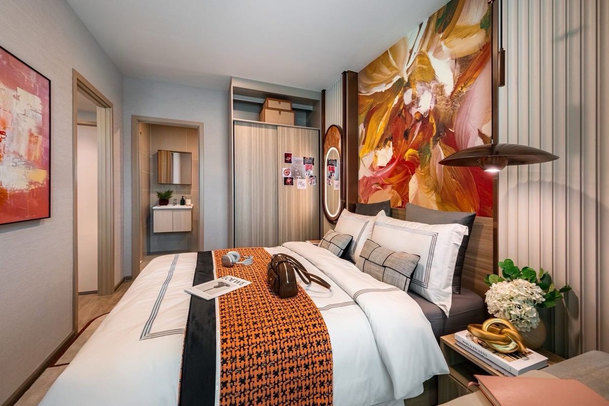 For SaleCondoRatchadapisek, Huaikwang, Suttisan : 𝐓𝐡𝐞 𝐁𝐚𝐬𝐞 𝐑𝐚𝐭𝐜𝐡𝐚𝐝𝐚 𝟏𝟗 Size 30 SQ.M 1 BED 1 Bath only 2.49 MB only. Contact 086-795-9997 (Jimmy)