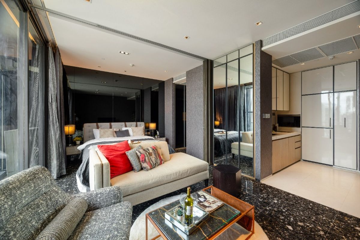 ขายคอนโดสุขุมวิท อโศก ทองหล่อ : ห้องปรับปรุงใหม่ ราคาคุ้มค่ากับการอยู่อาศัยหรือการลงทุนที่คอนโดสุดหรู (อัตราผลตอบแทน 5.08%) บริการเจ้าหน้าที่อำนวยความสะดวก 5 ดาว ใกล้กับบีทีเอสเดินเพียงประมาณ 10 นาทีไปยัง EMdistrict 