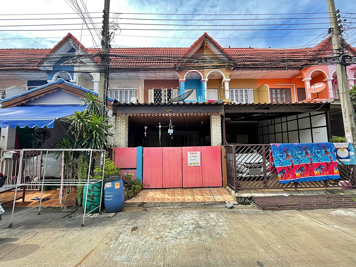 ขายทาวน์โฮมสมุทรปราการ สำโรง : ขายทาวน์เฮาส์ 2 ชั้น ม.กล่อมพิรุณ ขจรวิทย์ แพรกษา ซอยมังกร สมุทรปราการ 