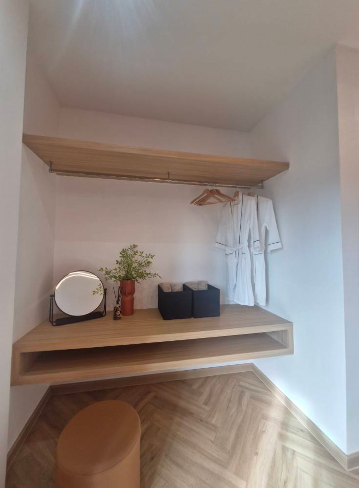 ขายพัทยา บางแสน ชลบุรี สัตหีบ : 🎉🏡 มายรูมพูลวิลล่า พัทยา สไตล์โมเดิร์น Luxury พร้อมสระว่ายน้ำส่วนตัว! ฟังก์ชัน 5 ห้องนอน! 💦