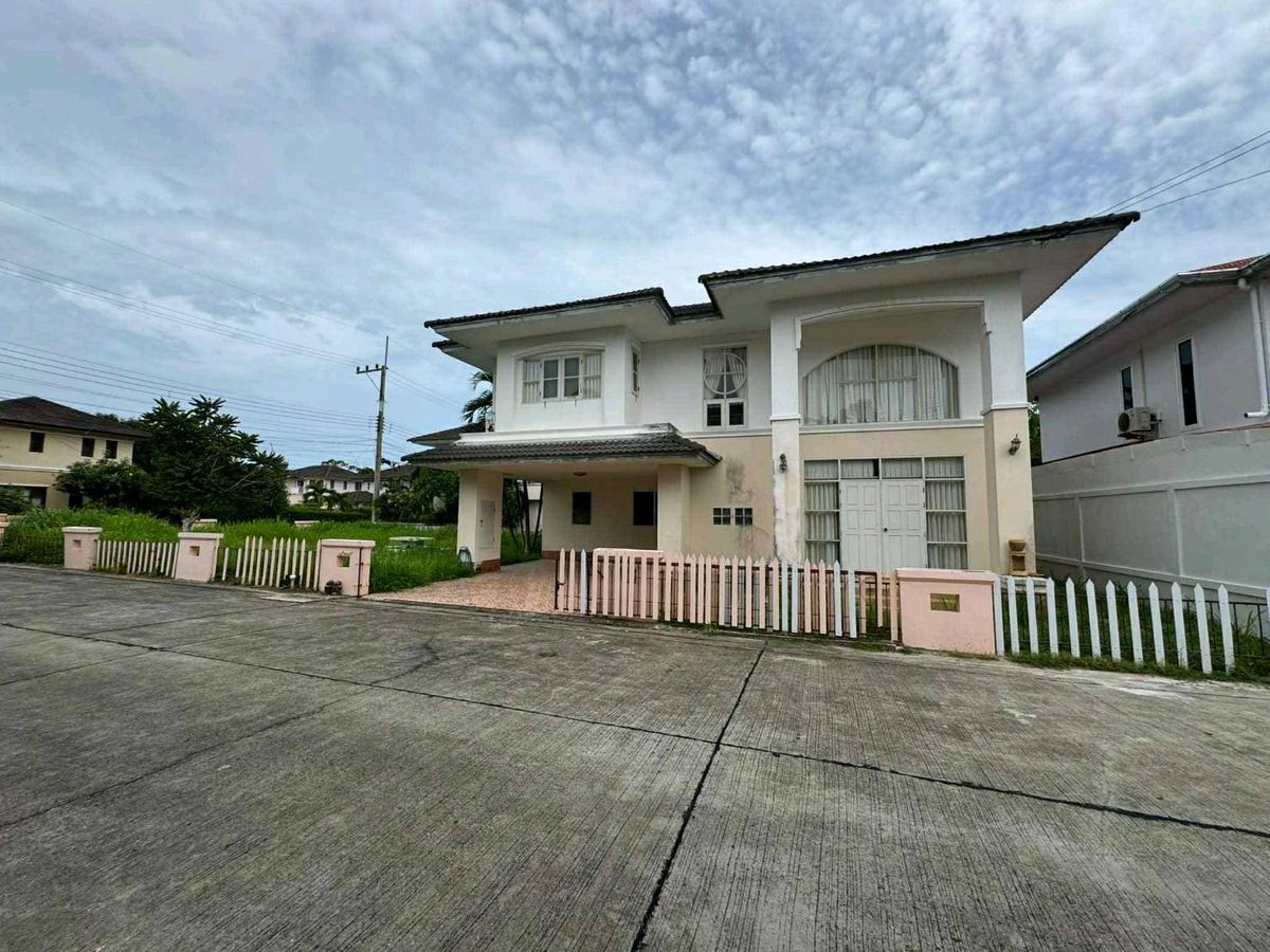 ขายบ้านระยอง : บ้านเดี่ยว 2 ชั้น โครงการลมทะเล