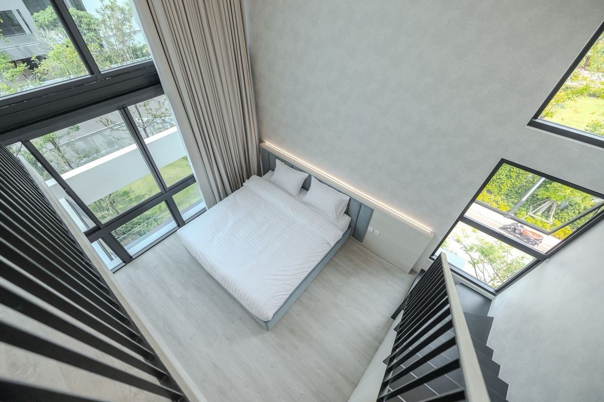 ขายบ้านพัฒนาการ ศรีนครินทร์ : ขายและให้เช่าบ้านเดี่ยว 3 ชั้น พร้อมลิฟต์ โครงการวีเว่ กรุงเทพกรีฑา แปลงมุม ใกล้โรงเรียนนานาชาติเวลลิงตัน
