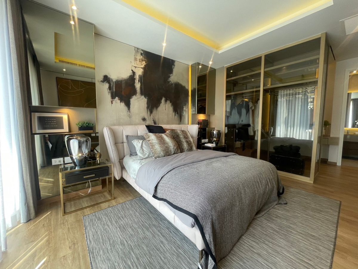 ขายทาวน์โฮมพระราม 9 เพชรบุรีตัดใหม่ RCA : AIRES Rama 9 : Modern Townhome 