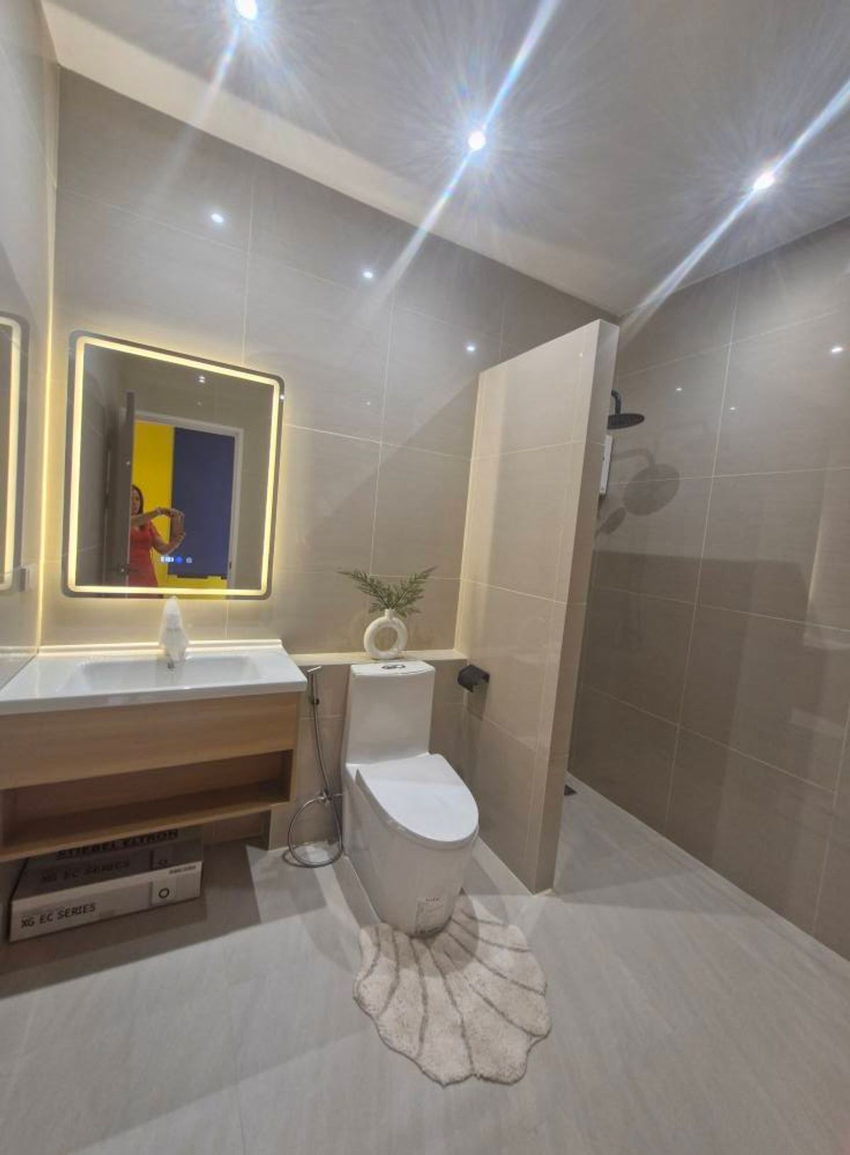 ขายพัทยา บางแสน ชลบุรี สัตหีบ : 🎉🏡 มายรูมพูลวิลล่า พัทยา สไตล์โมเดิร์น Luxury พร้อมสระว่ายน้ำส่วนตัว! ฟังก์ชัน 5 ห้องนอน! 💦