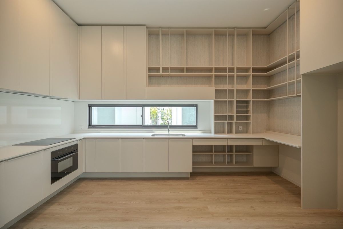 ขายบ้านพัฒนาการ ศรีนครินทร์ : ขายและให้เช่าบ้านเดี่ยว 3 ชั้น พร้อมลิฟต์ โครงการวีเว่ กรุงเทพกรีฑา แปลงมุม ใกล้โรงเรียนนานาชาติเวลลิงตัน
