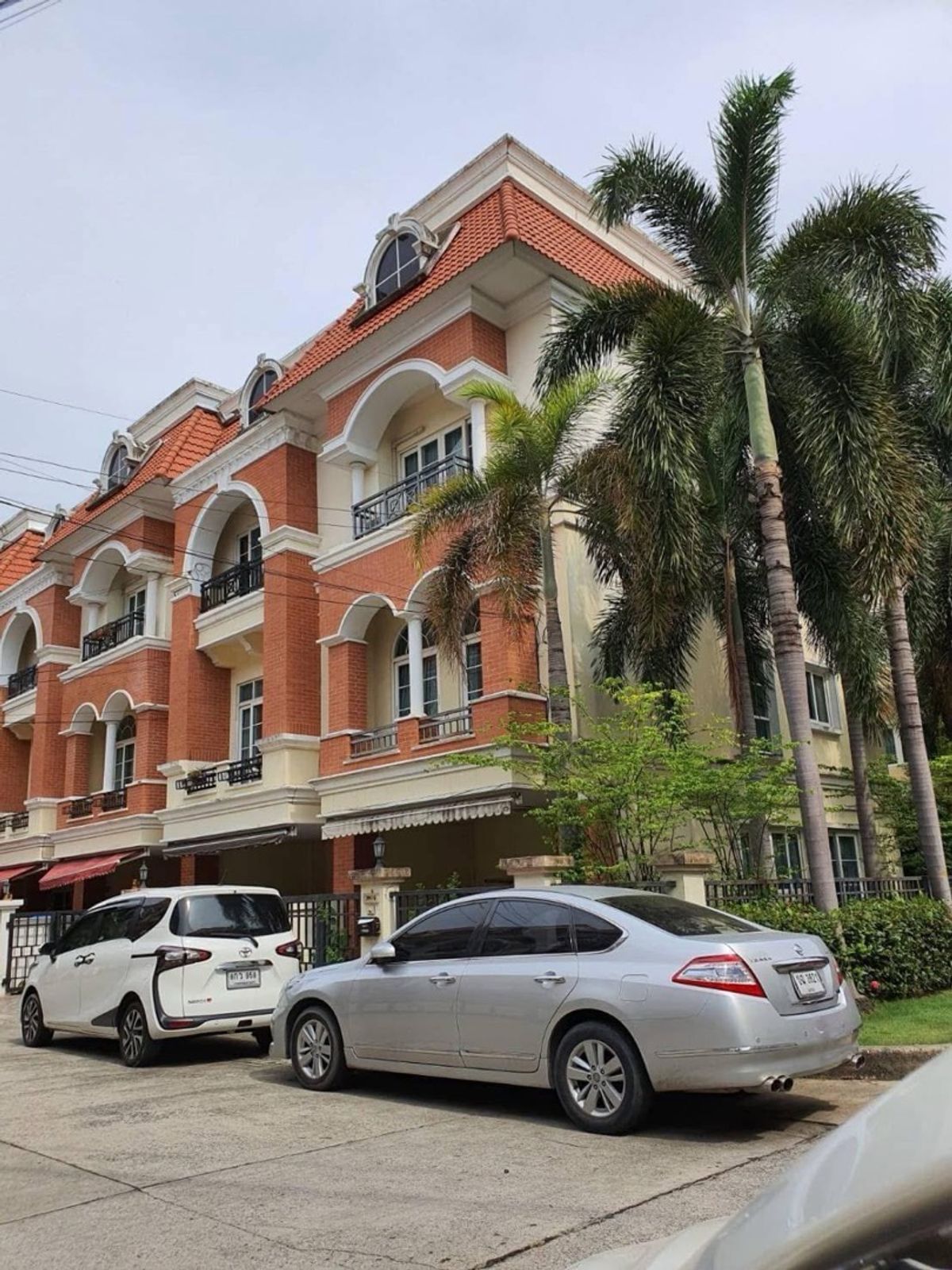 For RentHouseLadprao101, Happy Land, The Mall Bang Kapi : * Owner Post* House for rent, Casa City, Lat Phrao, Ekkamai-Ram Inthra Soi Yothin Phatthanakan 3