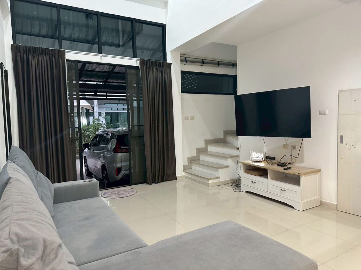 ให้เช่าทาวน์โฮมสมุทรปราการ สำโรง : ให้เช่าทาวน์โฮม Eco space บางนา เลี้ยงสัตว์ได้ ใกล้เมกาบางนา 10 นาที  