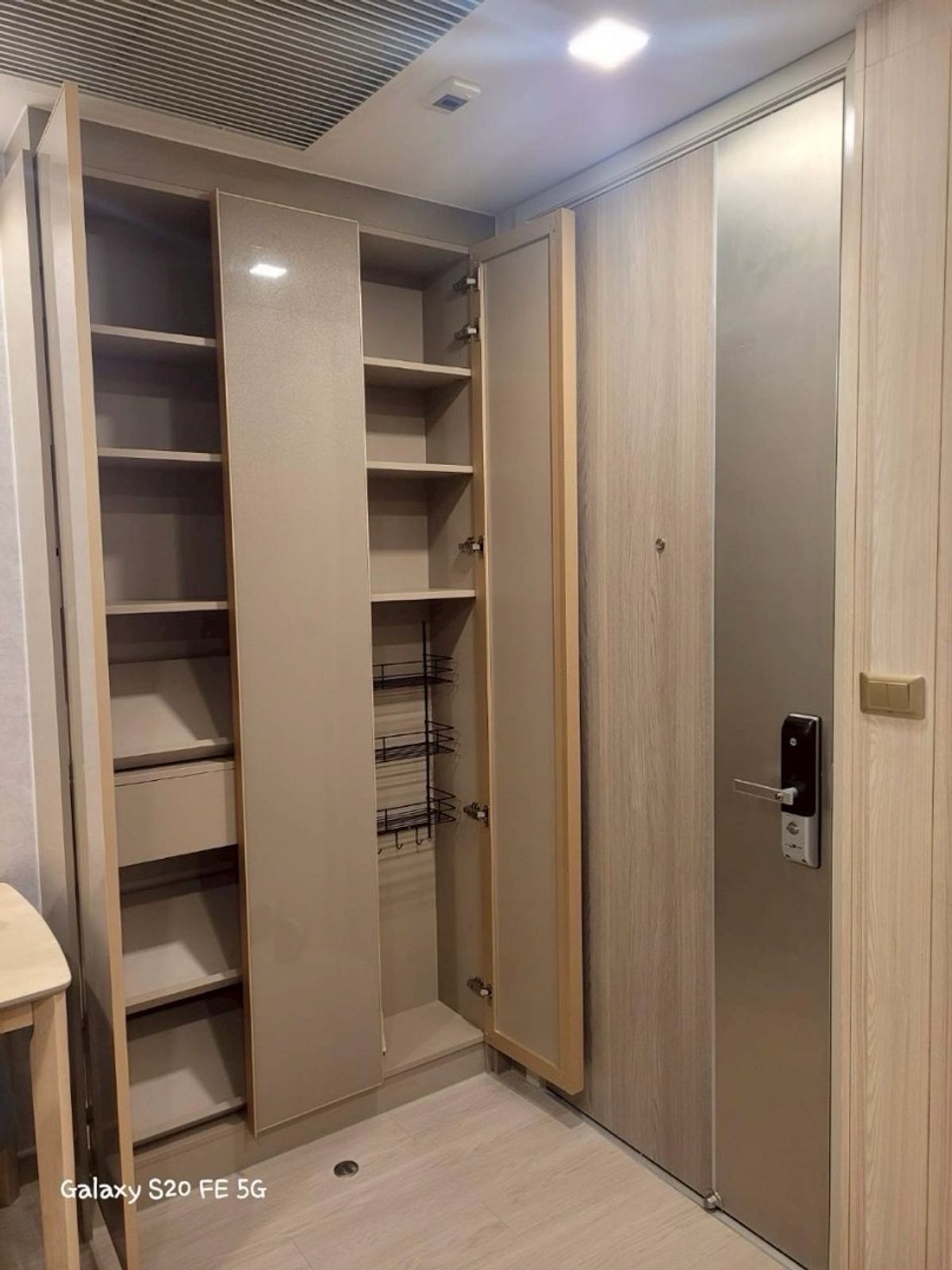 For RentCondoRama9, Petchburi, RCA : For Rent !! One 9 Five Asoke - Rama 9 Rent Price !! 27,000 ฿ Per Month❤️‍🔥1 Bedroom Size 35.7 SQ.M.Contract Aomam (Agent) Tel./line ID: 0955871692 WhatsApp: +66 95 587 1692