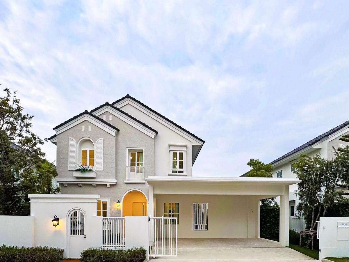 For RentHouseBangna, Bearing, Lasalle : Single House for rent CHAIYAPRUEK Bangna Km.15 , 4 Bedrooms 4 Bathrooms 3 parking