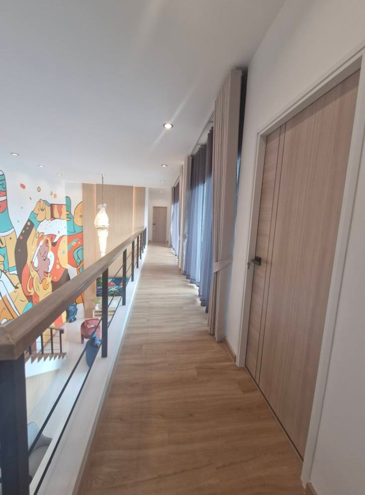 ขายพัทยา บางแสน ชลบุรี สัตหีบ : 🎉🏡 มายรูมพูลวิลล่า พัทยา สไตล์โมเดิร์น Luxury พร้อมสระว่ายน้ำส่วนตัว! ฟังก์ชัน 5 ห้องนอน! 💦