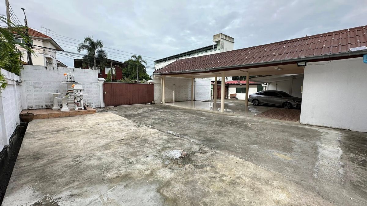 For RentHouseChokchai 4, Ladprao 71, Ladprao 48, : Single house Ladprao 71