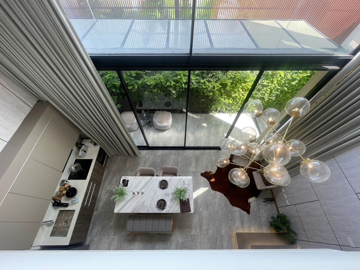 ขายทาวน์โฮมพระราม 9 เพชรบุรีตัดใหม่ RCA : AIRES Rama 9 : Modern Townhome 
