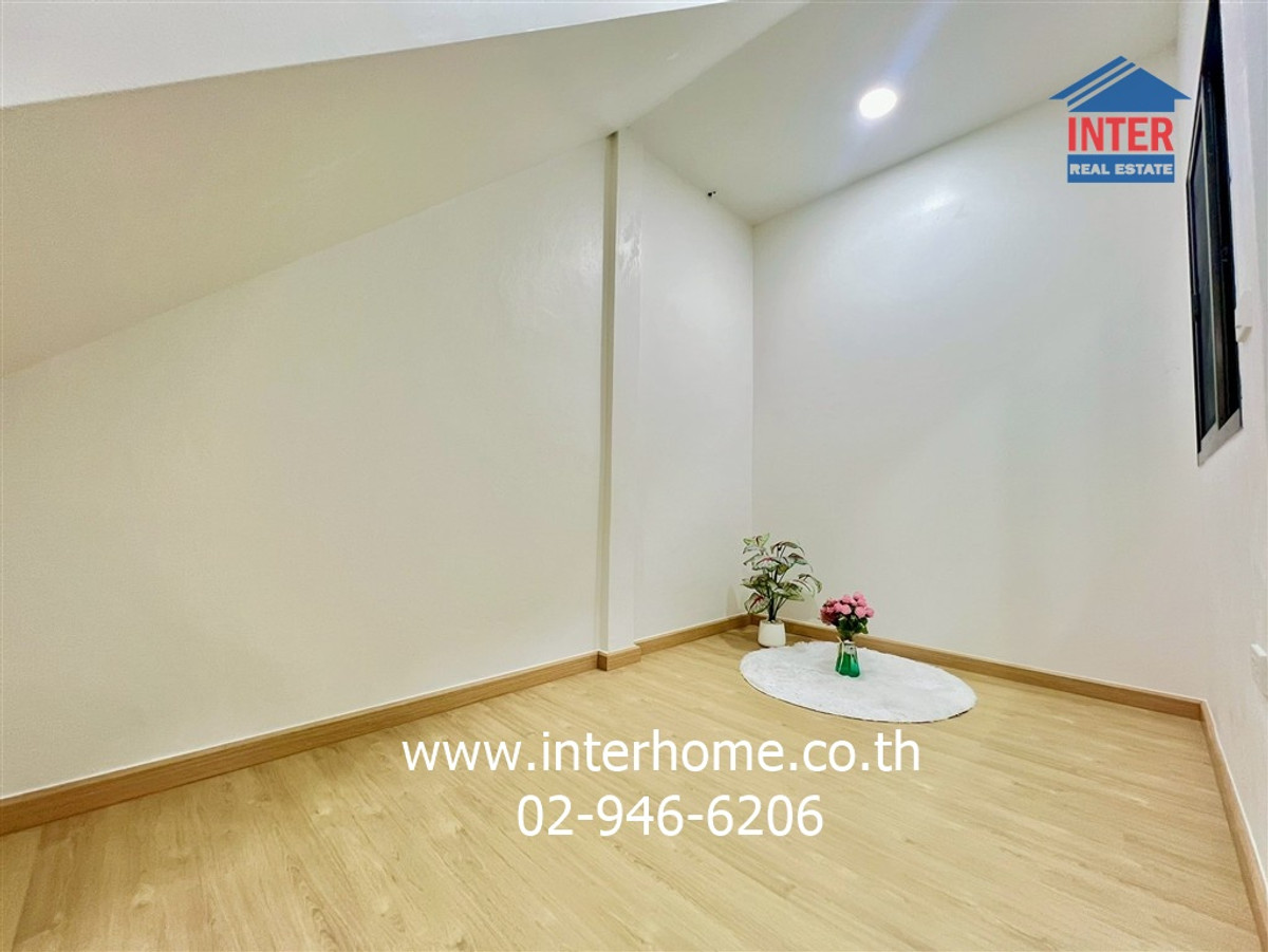 For SaleTownhomeSapankwai,Jatujak : Townhouse 2 floors, 20.2 sq.w., Yu Charoen Village Soi Inthamara 40 Vibhavadi Rangsit Road Ratchadaphisek Road, Din Daeng District, Bangkok