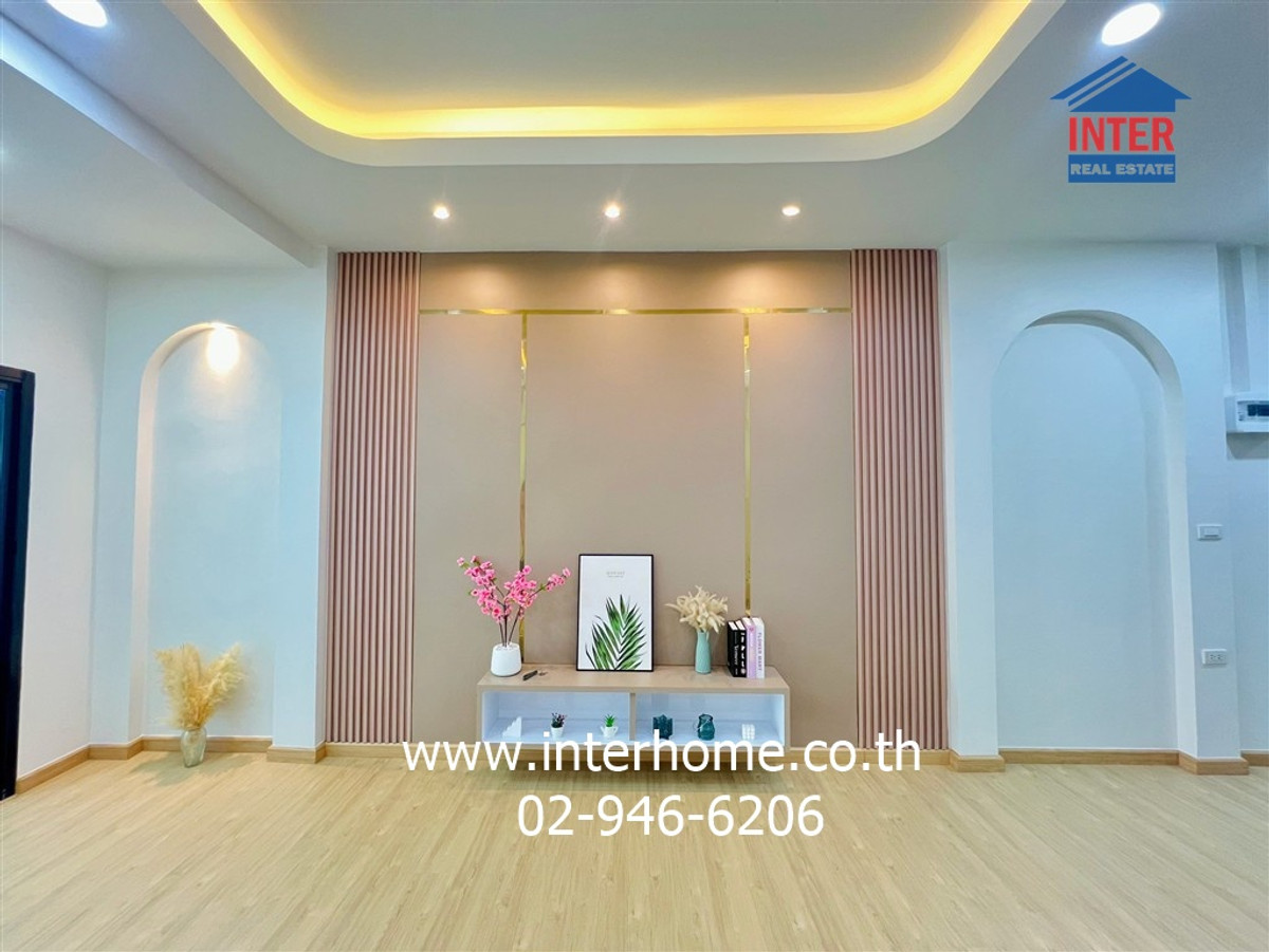 For SaleTownhomeSapankwai,Jatujak : Townhouse 2 floors, 20.2 sq.w., Yu Charoen Village Soi Inthamara 40 Vibhavadi Rangsit Road Ratchadaphisek Road, Din Daeng District, Bangkok