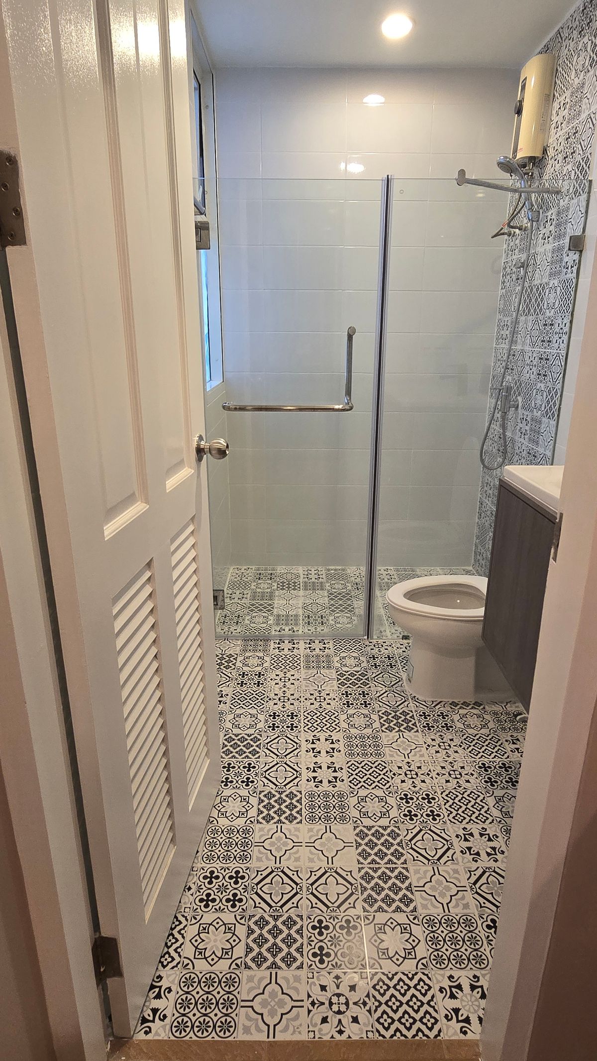 For RentCondoRatchathewi,Phayathai : 🔥For urgent rent🔥The Complete Ratchaprarop, beautiful room, ready to move in, near BTS Victory Monument❗