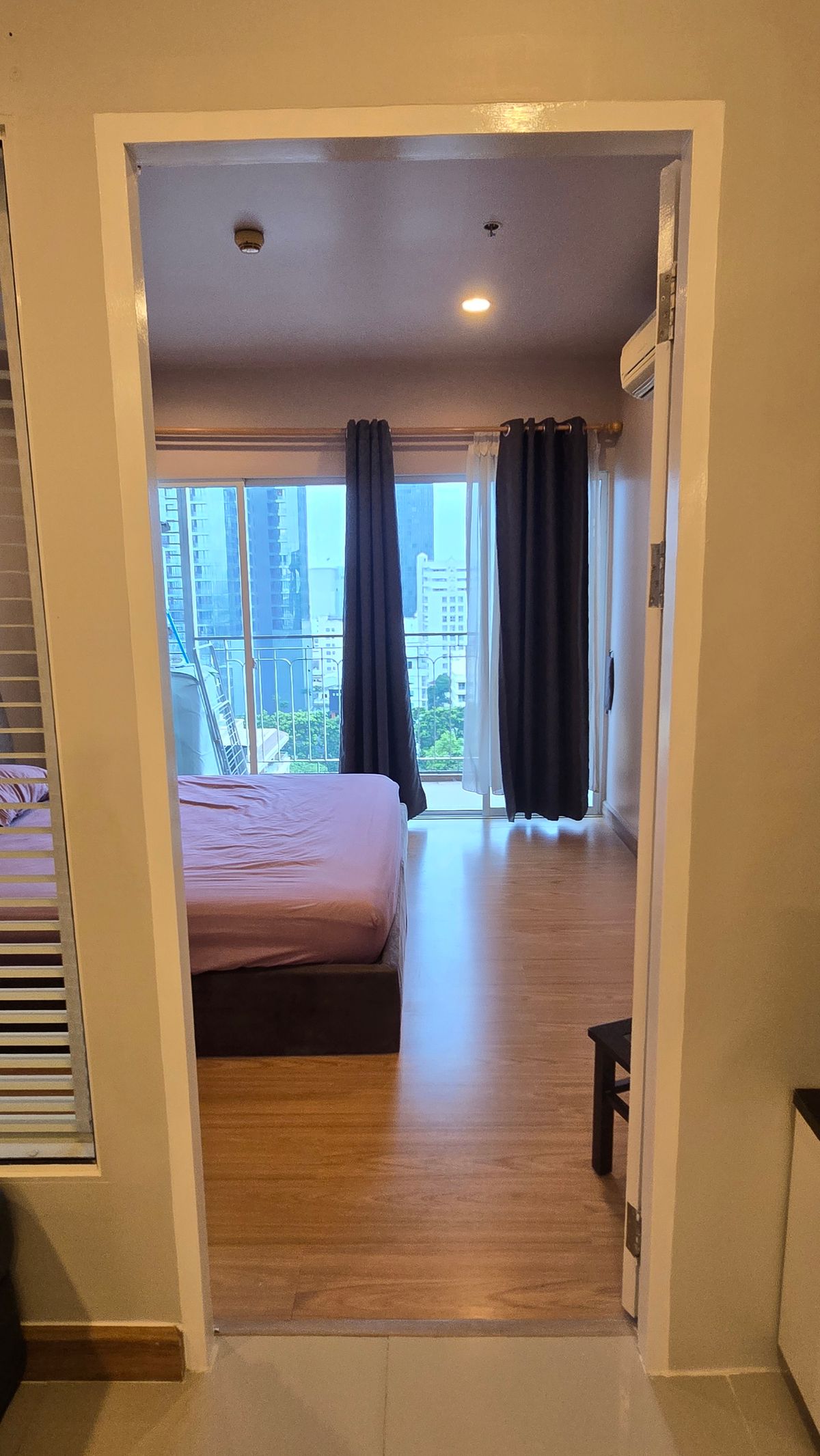 For RentCondoRatchathewi,Phayathai : 🔥For urgent rent🔥The Complete Ratchaprarop, beautiful room, ready to move in, near BTS Victory Monument❗