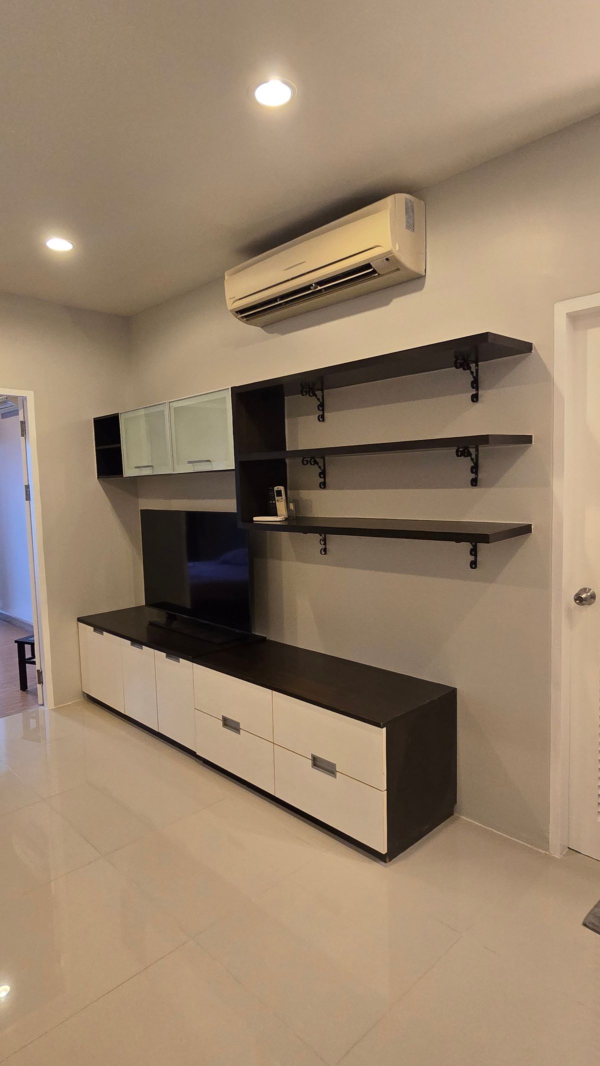 For RentCondoRatchathewi,Phayathai : 🔥For urgent rent🔥The Complete Ratchaprarop, beautiful room, ready to move in, near BTS Victory Monument❗