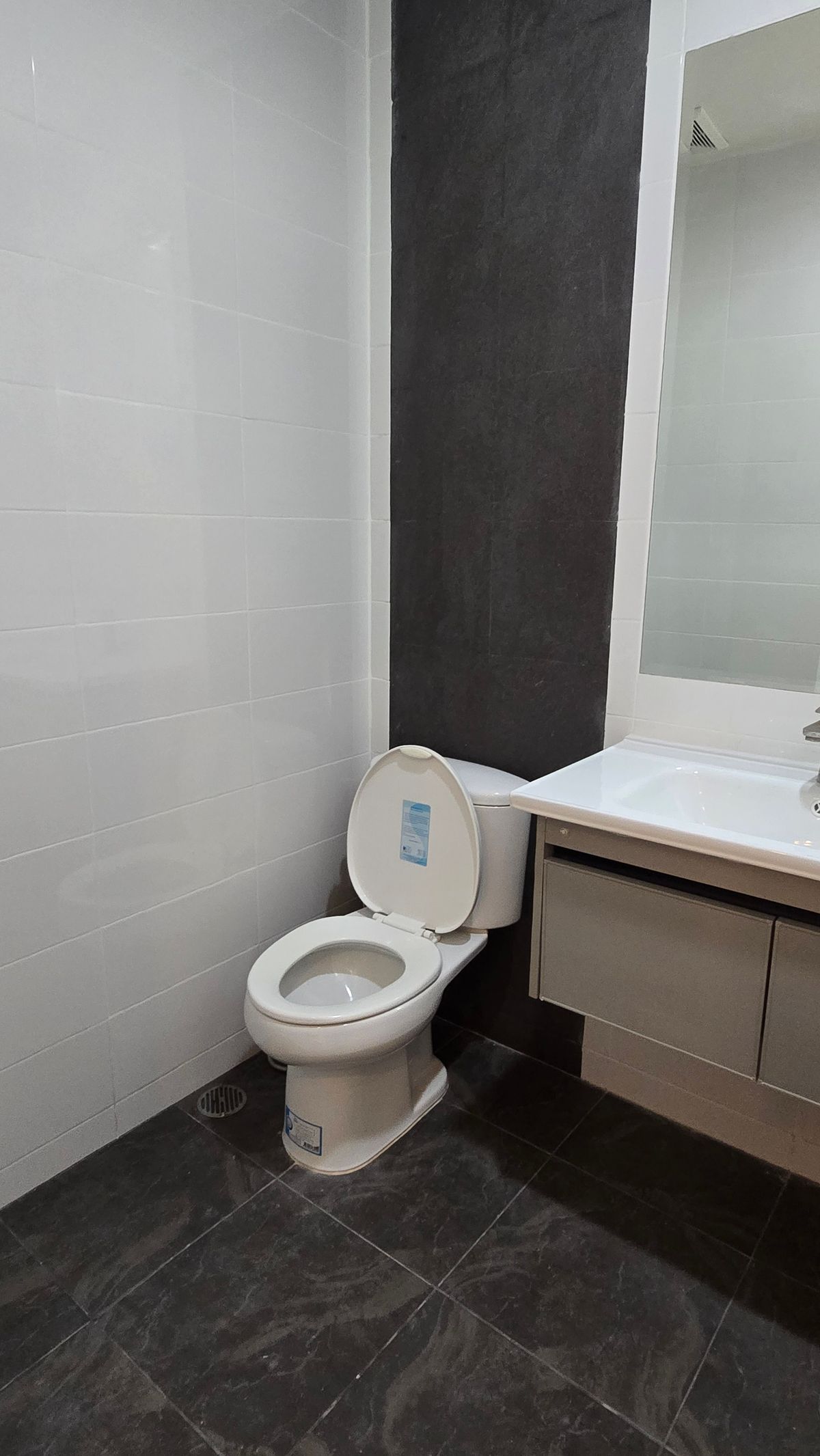 For RentCondoRatchathewi,Phayathai : 🔥For urgent rent🔥The Complete Ratchaprarop, beautiful room, ready to move in, near BTS Victory Monument❗