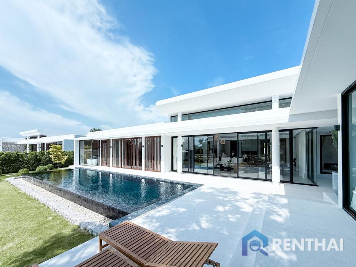 ขายบ้านพัทยา บางแสน ชลบุรี สัตหีบ : สำหรับ ขาย วิลล่า  ที่ Sunplay Pool Villas
