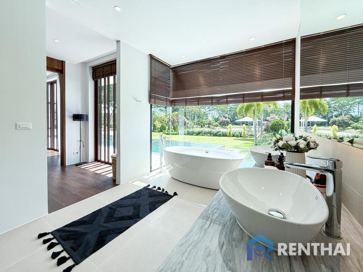 For SaleHousePattaya, Bangsaen, Chonburi : In the Shade of Nature at Sunplay pool villa