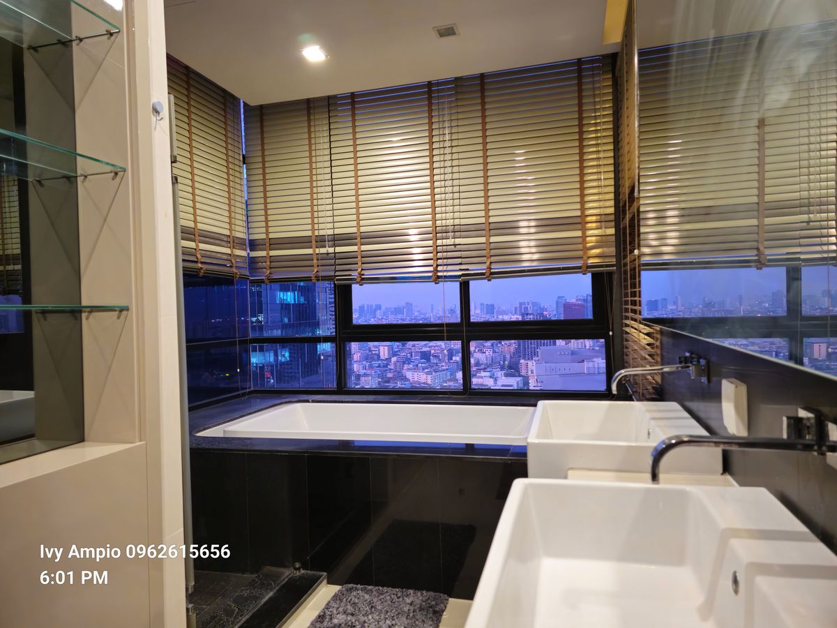 For RentCondoRatchadapisek, Huaikwang, Suttisan : Condo for  RENT ให้เช่า **IVY Ampio ห้องกว้างมาก 84 ตรม. 2 นอน 2 น้ำ เฟอร์ครบ พร้อมอยู่@58,000บาท/month  ห้องกว้างมาก 84 ตรม. 2 นอน 2 น้ำ เฟอร์ครบ พร้อมอยู่    Location : Ratchadaphisek  Rental Price : 58,000 Baht/Month  Condominium near MRT : Thai Cultur