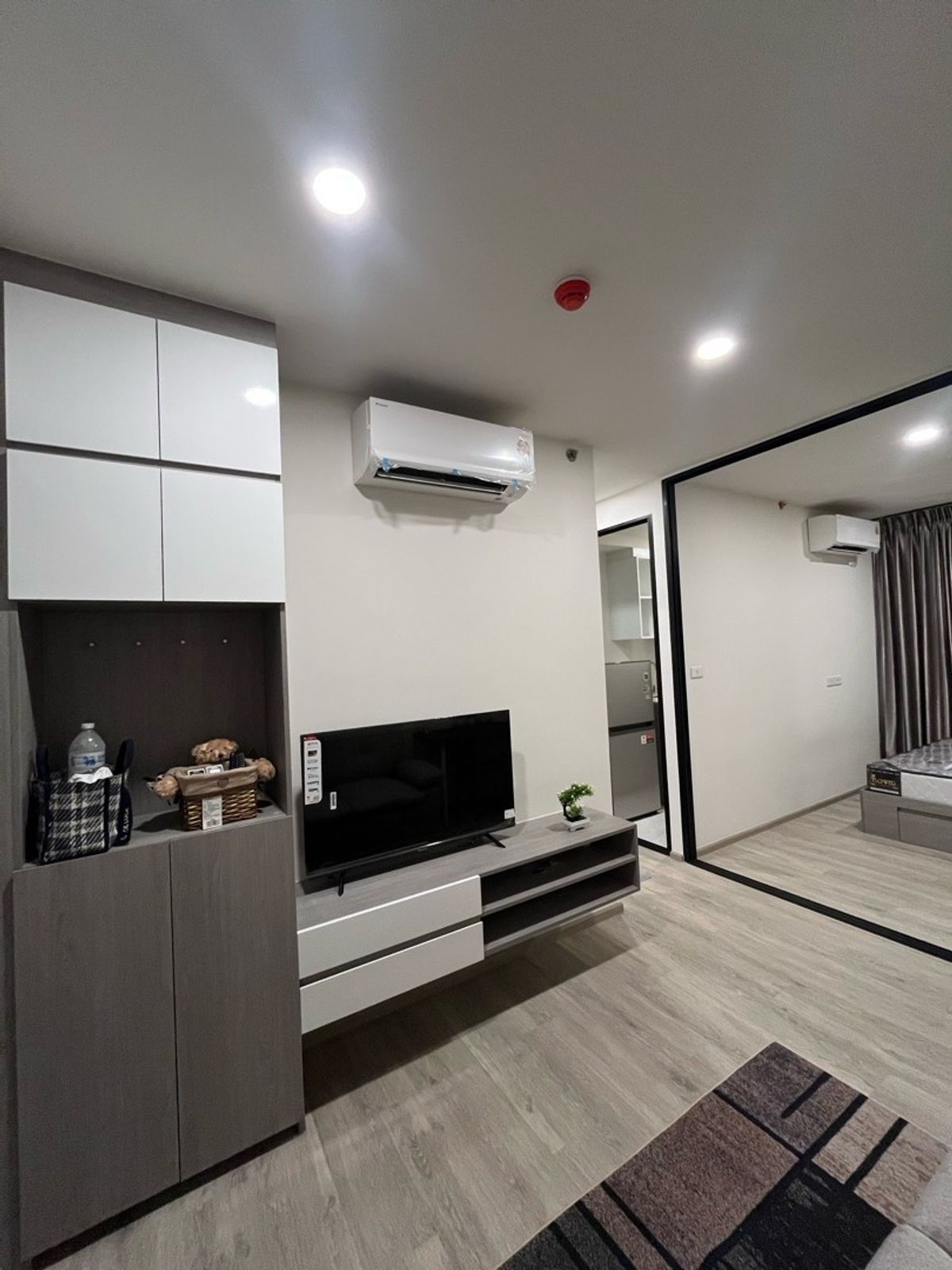 ให้เช่าคอนโดปิ่นเกล้า จรัญสนิทวงศ์ : ห้องให้เช่าครัวติดระเบียง🍳ชั้น4