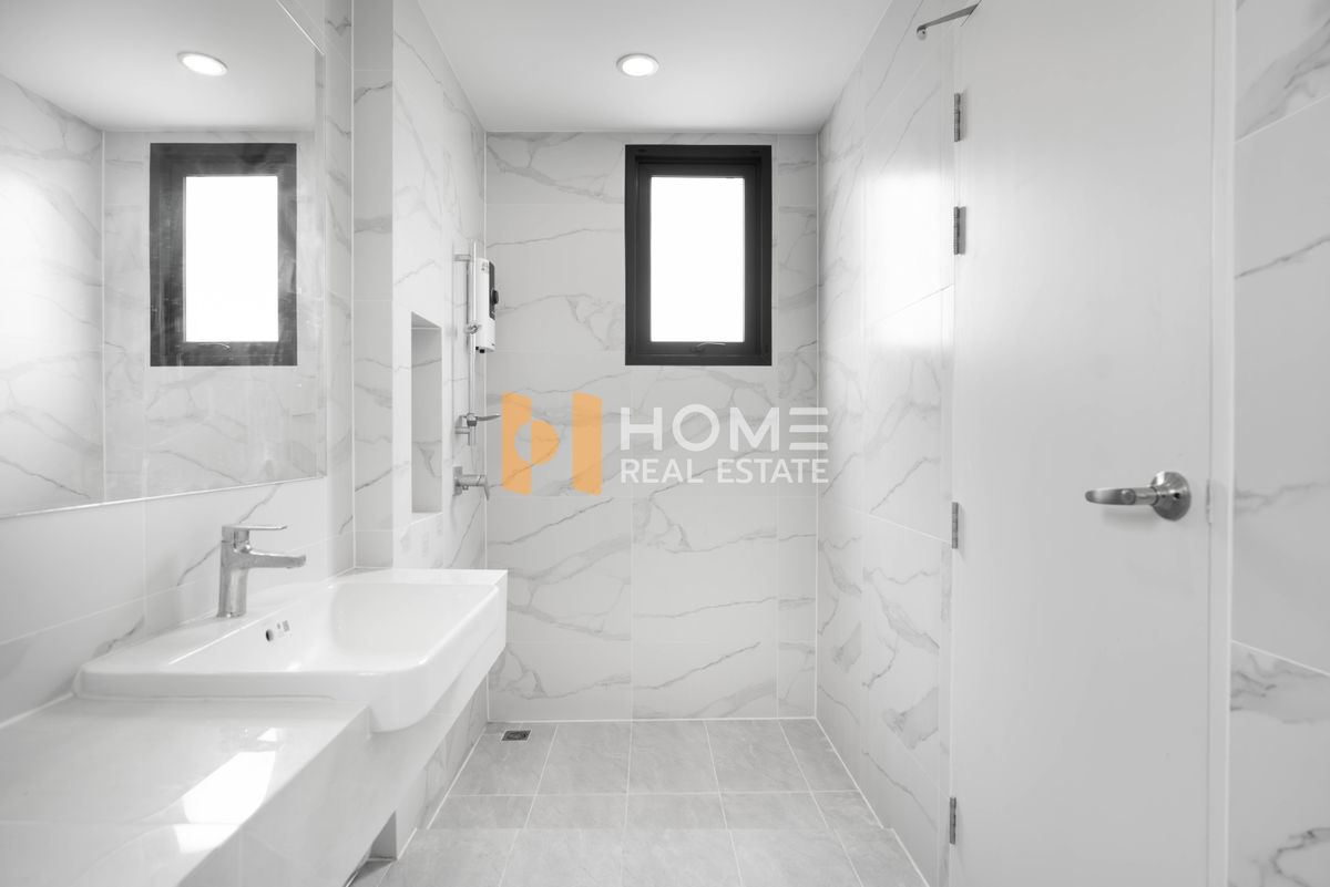 For SaleOnnut, Udomsuk : New house ready to move in, lots of freebies ✨ Detached house, Baan Klang Mueng The Edition Sukhumvit - On Nut / 3 bedrooms (for sale), Baan Klang Mueng The Edition Sukhumvit - On Nut / Detached House 3 Bedrooms (FOR SALE) FON156