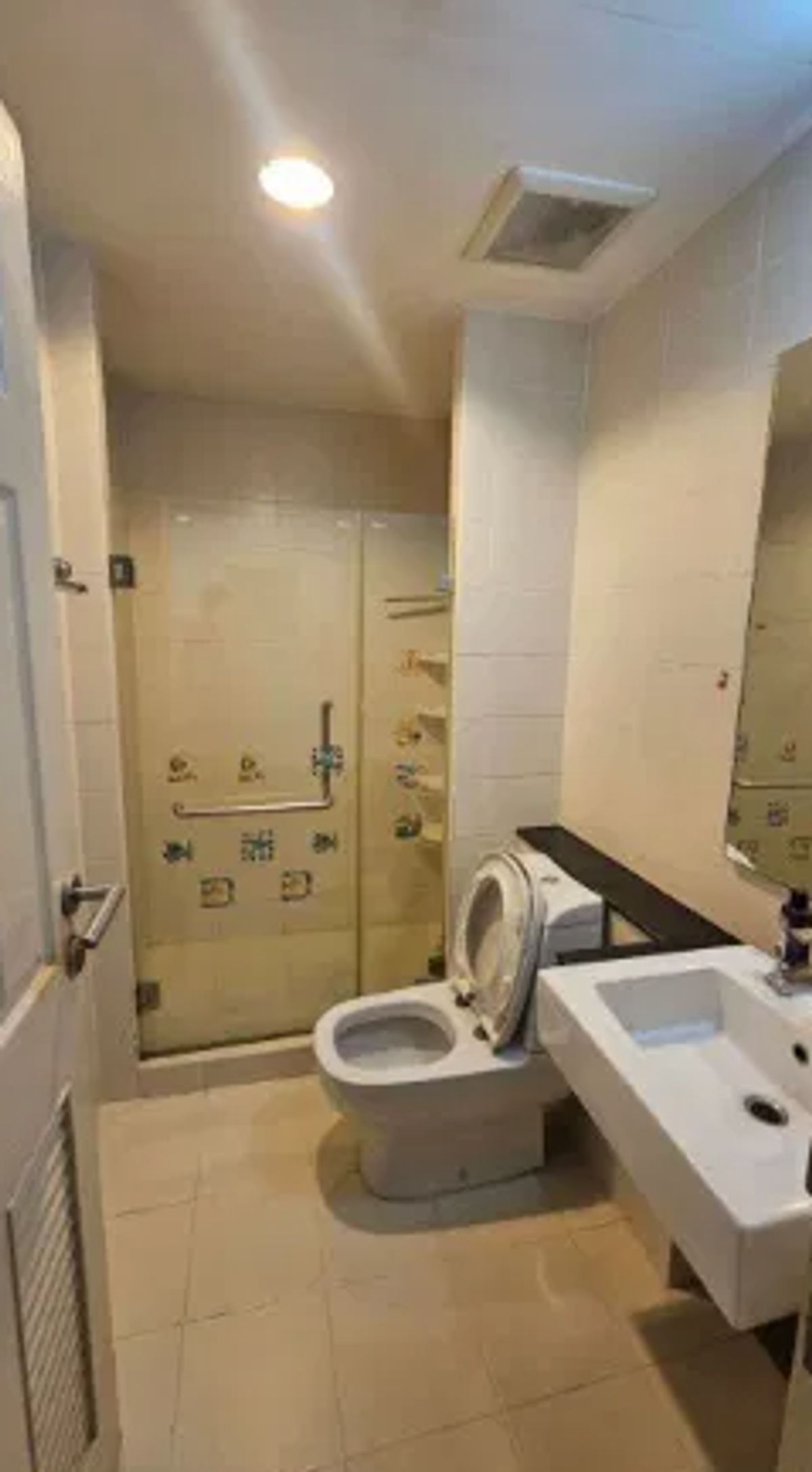 For SaleCondoRatchathewi,Phayathai : CHATATAI RAJCHAPRAROB 35 SQ.M. Sell ​​eng 中 日 Please Add Line ID @806QPHGN O8415O5483