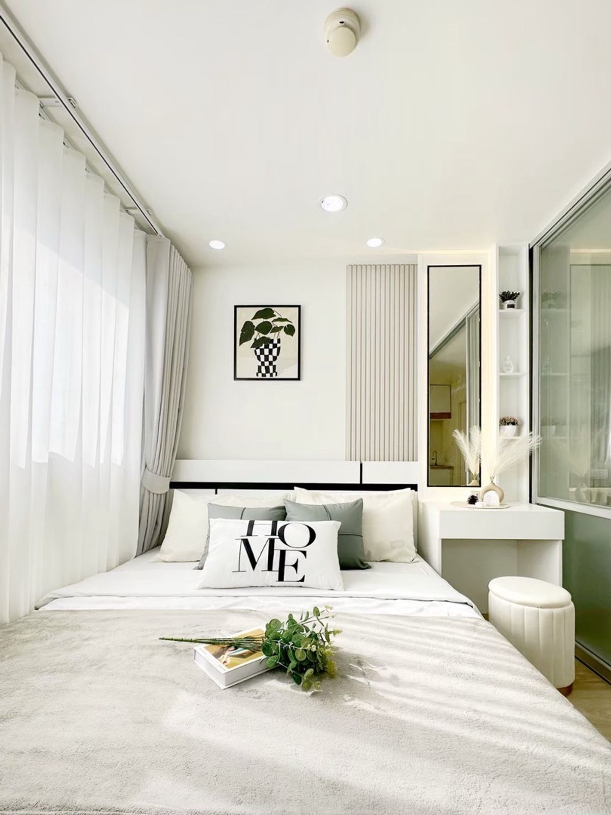 For SaleCondoKaset Nawamin,Ladplakao : sell!! Lumpini Lat Pla Khao 2 installments start 5,000 baht. Free transfer, free mortgage fee.