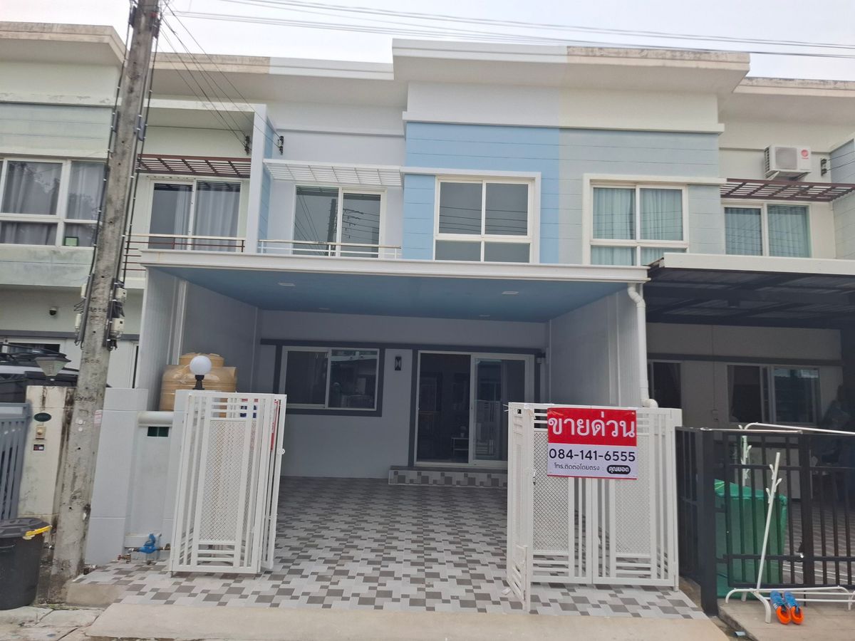 For SaleTownhomePathum Thani,Rangsit, Thammasat : 2 -story townhouse ready! Nowille Wongwin - Lam Luk Ka Khlong 5 Novo Ville Wongwaen - Lam Luk Ka Klong 5, Bueng Kham Phrui Subdistrict, Lam Luk Ka District, Pathum Thani Province (price 2,000,000 baht)