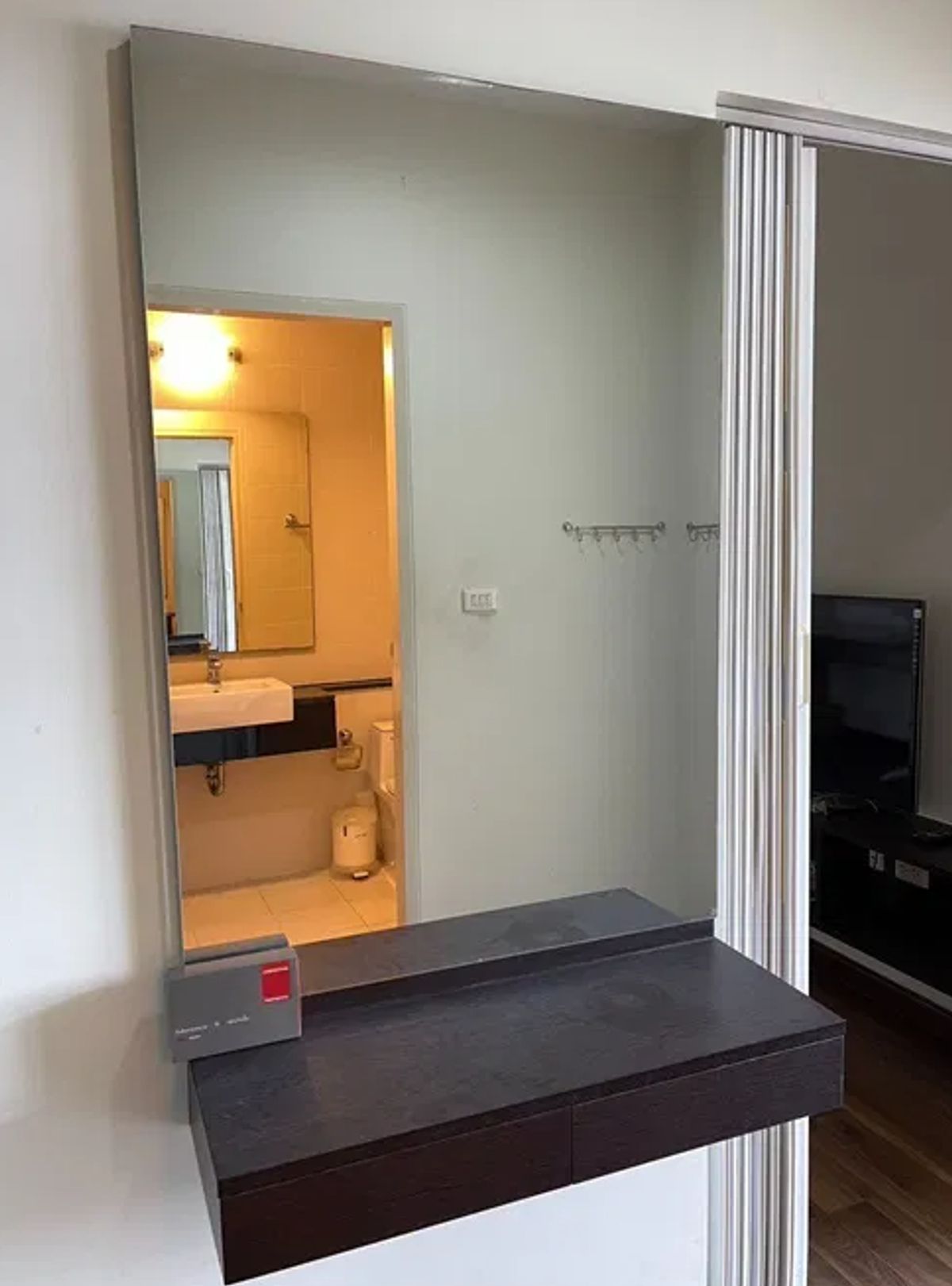 For SaleCondoRatchathewi,Phayathai : CHATATAI RAJCHAPRAROB 45 SQ.M. Sell ​​eng 中 日 Please Add Line ID @806QPHGN O8415O5483