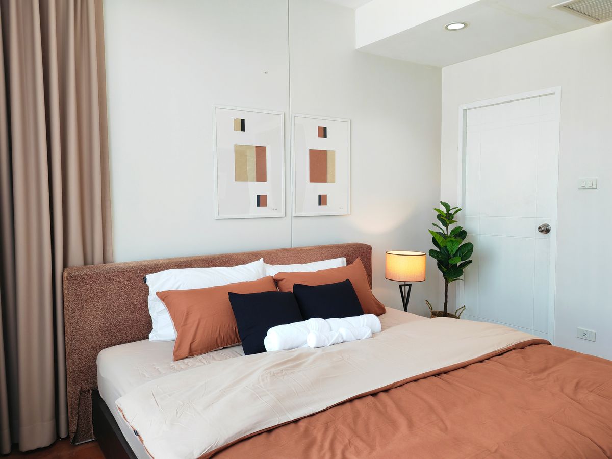 CondoSukhumvit, Asoke, Thonglor : Urgent sell 1 Bed Newly Renovated Baan Siri 24, BTS Phromphong, only 10 MB