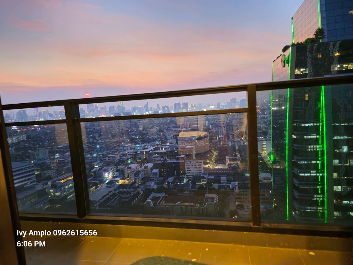 For RentCondoRatchadapisek, Huaikwang, Suttisan : Condo for  RENT ให้เช่า **IVY Ampio ห้องกว้างมาก 84 ตรม. 2 นอน 2 น้ำ เฟอร์ครบ พร้อมอยู่@58,000บาท/month  ห้องกว้างมาก 84 ตรม. 2 นอน 2 น้ำ เฟอร์ครบ พร้อมอยู่    Location : Ratchadaphisek  Rental Price : 58,000 Baht/Month  Condominium near MRT : Thai Cultur