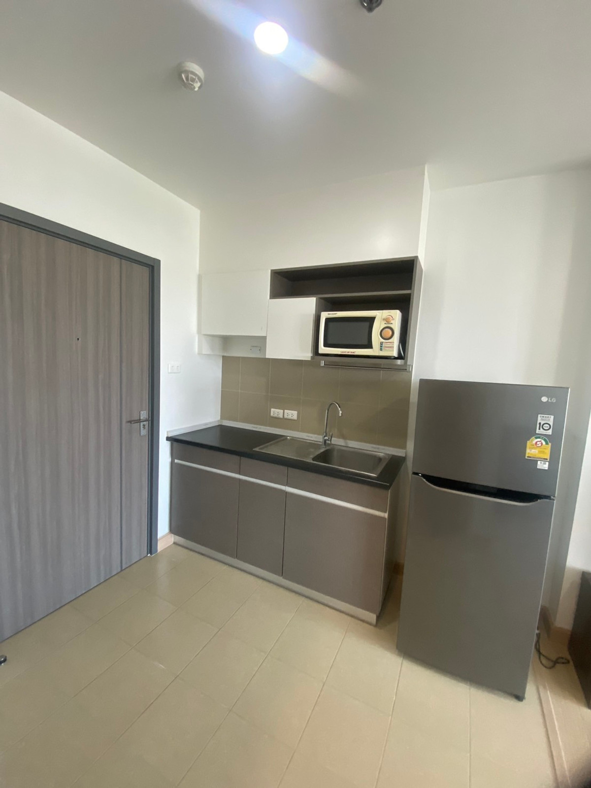 For RentCondoBang kae, Phetkasem : Rent 9,500 (studio room) *PS141042 Code Near Phasi Charoen BTS Station * Boat 088-398-3835