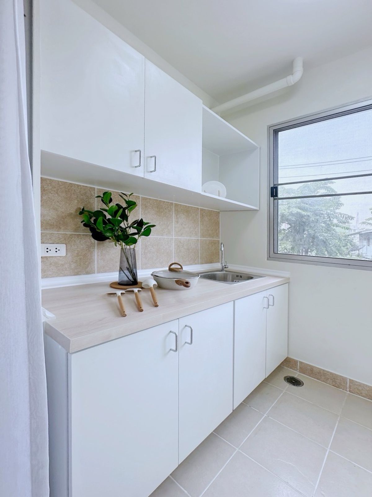 ขายคอนโดปิ่นเกล้า จรัญสนิทวงศ์ : ขาย!!ซิตี้โฮม ปิ่นเกล้า คอนโด Low Rise ชั้น 2 ขึ้น ลง สะดวก  | ห้องรีโนเวทใหม่ สวยจึ้ง พร้อมอยู่