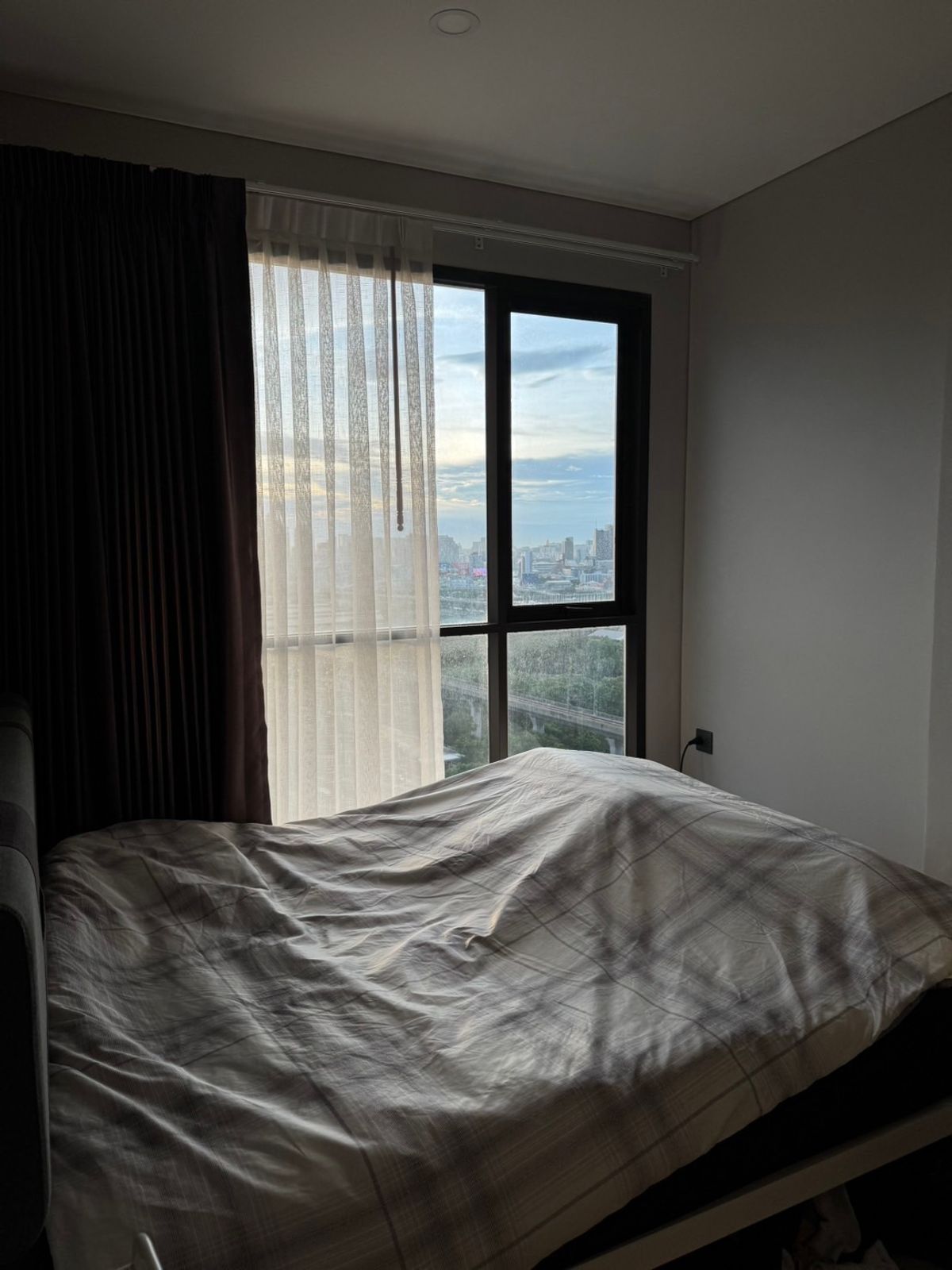For RentCondoRama9, Petchburi, RCA : P-38450 🏢Condo for rent Lumpini Suite Phetchaburi-Makkasan fully furnished (Confirm again when visit). 🔥🔥🔥 Line Id: @easythaihome 085-592-2897
