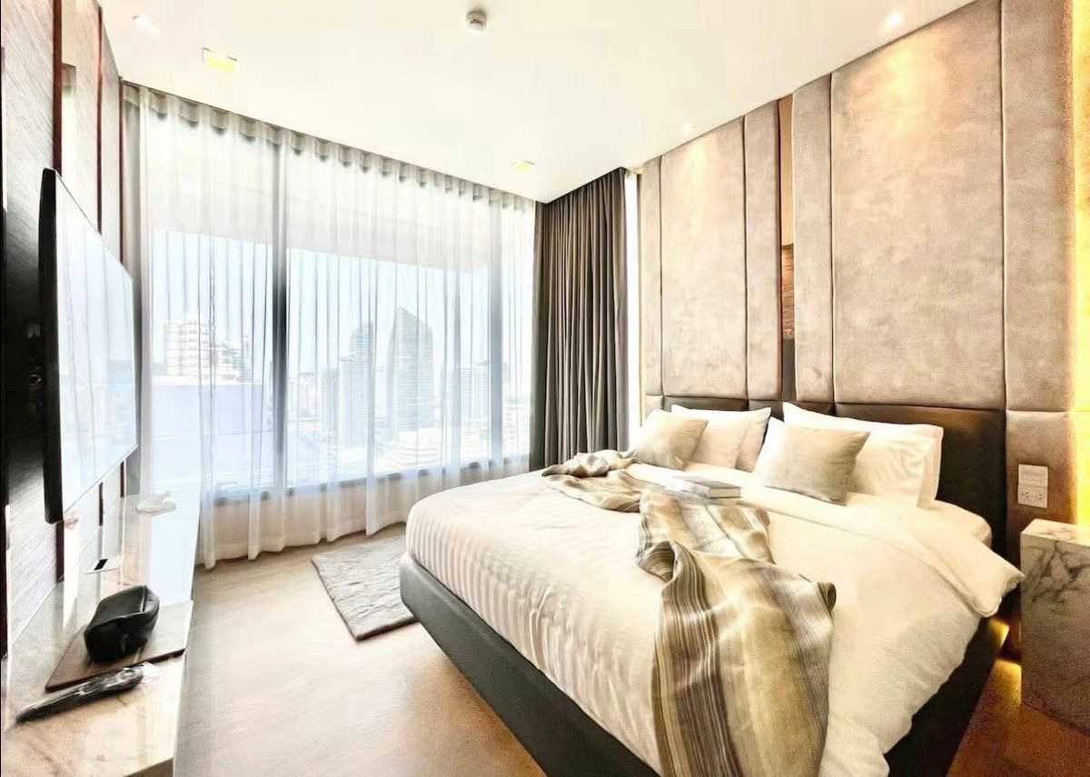 ให้เช่าคอนโดสุขุมวิท อโศก ทองหล่อ : The Esse Asoke คอนโดหรู ตกแต่งสไตล์ Luxury ใจกลางย่านอโศก ชั้นสูง วิวสวย พร้อมเข้าอยู่ สนใจทักได้เลยค่า