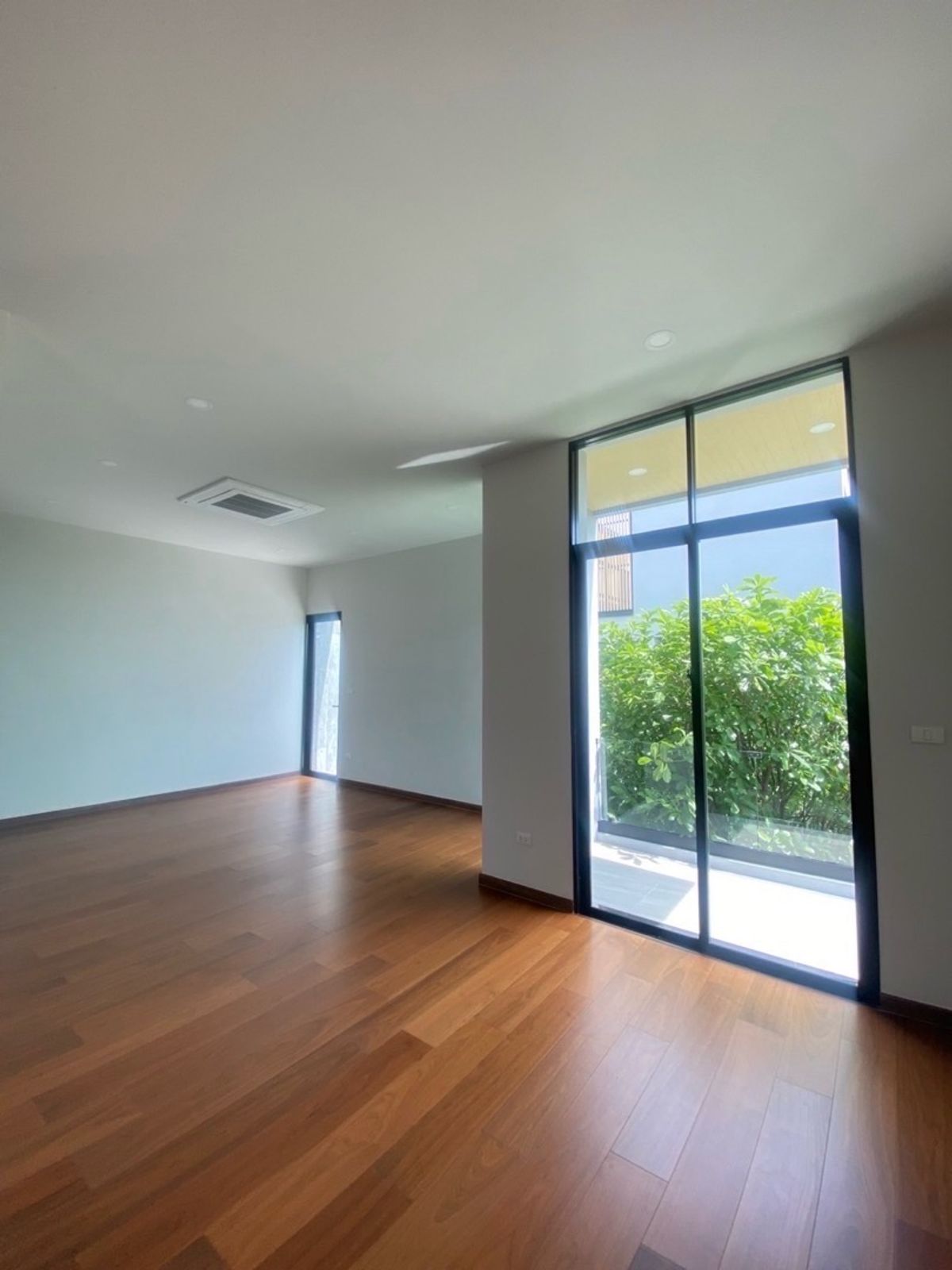 ให้เช่าบ้านนนทบุรี บางใหญ่ บางบัวทอง : THE MASTER ราชพฤกษ์ – สะพานเจษฎาบดินทร์ ให้เช่า บ้านเดี่ยว 3 ชั้นสุดหรู 