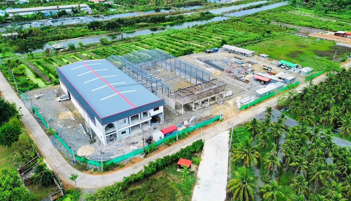 ขายโรงงานมหาชัย สมุทรสาคร : Pre-Sale ขาย/ปล่อยเช่า โรงงานสร้างใหม่ มือหนึ่ง ขนาด 5 ไร่ 46 ตร.วา พร้อมบ้านพักคนงาน 8 ห้อง ต.บ้านเกาะ อ.เมือง จ.สมุทรสาคร ผังชมพู