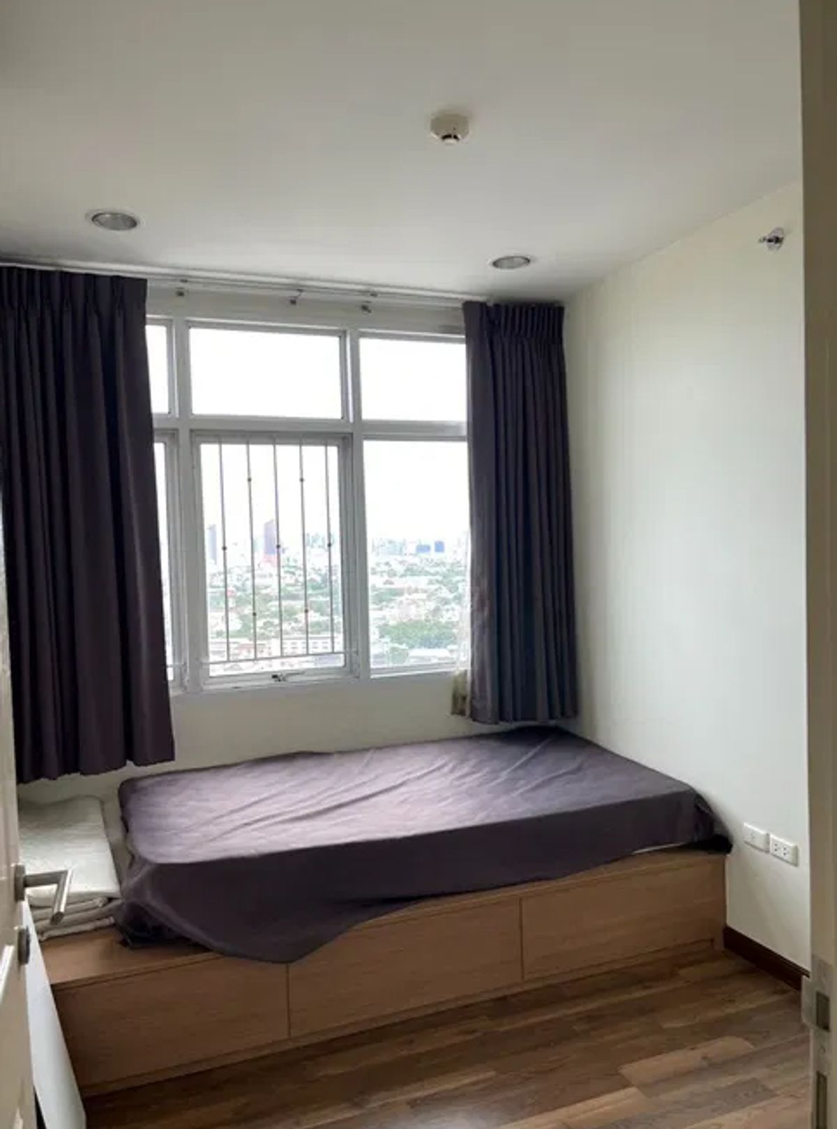 For SaleCondoRatchathewi,Phayathai : CHATATAI RAJCHAPRAROB 45 SQ.M. Sell ​​eng 中 日 Please Add Line ID @806QPHGN O8415O5483