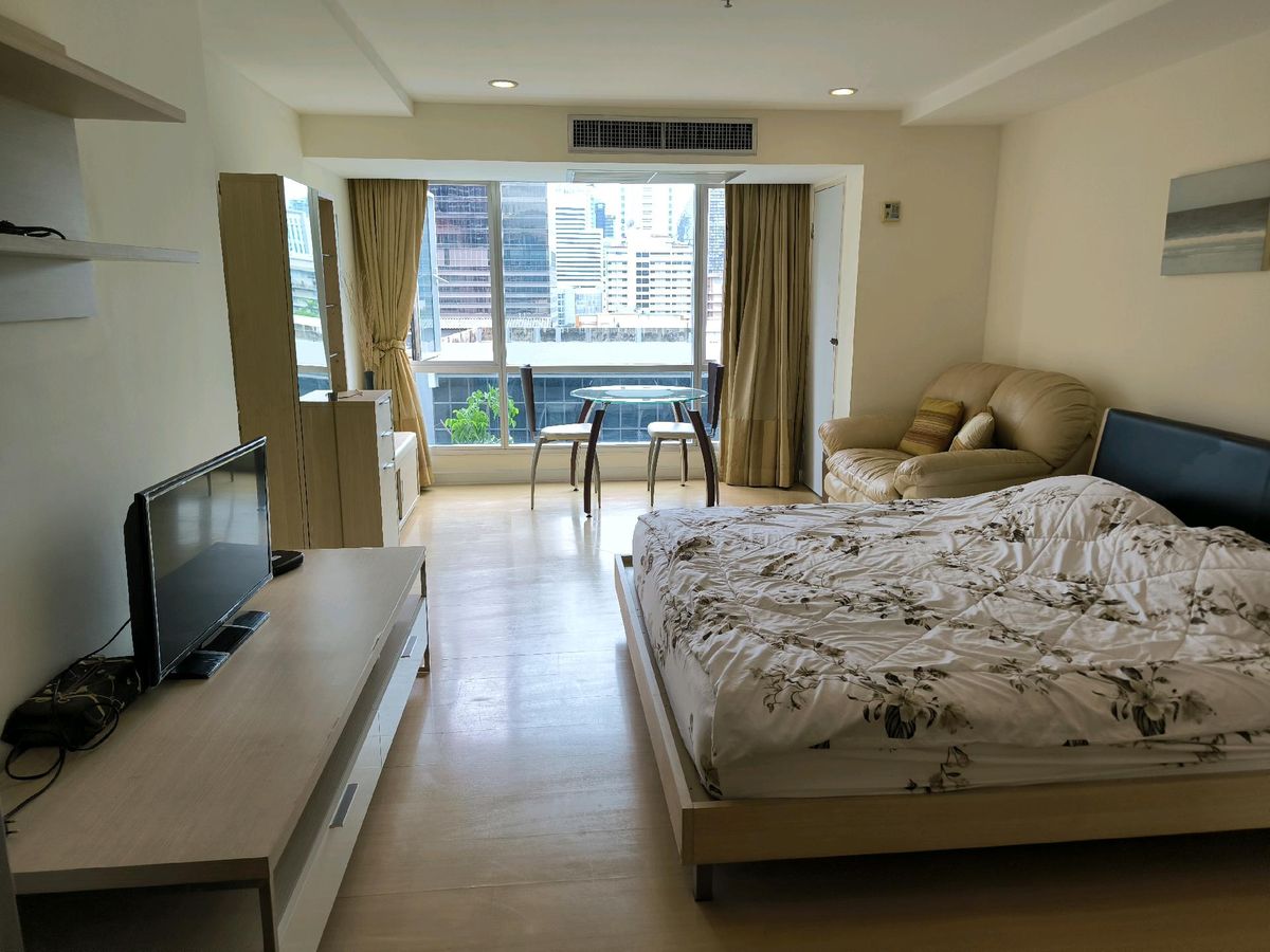 ให้เช่าคอนโดนานา : The Trendy Condominium (เดอะ เทรนดี้ คอนโดมิเนียม)