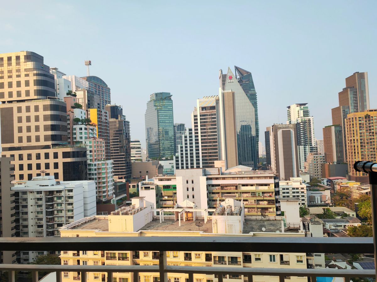 CondoSukhumvit, Asoke, Thonglor : Urgent sell 1 Bed Newly Renovated Baan Siri 24, BTS Phromphong, only 10 MB