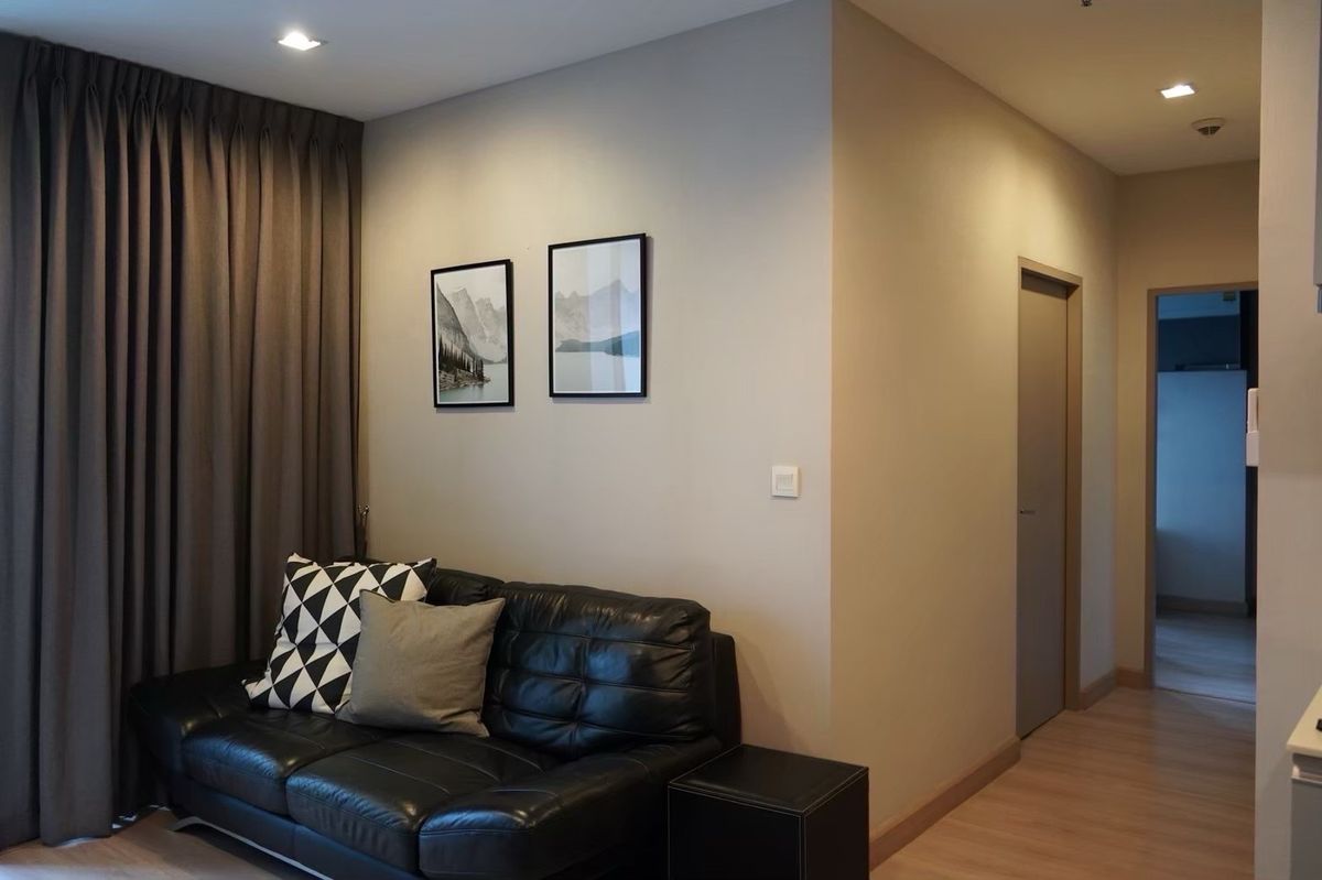 For SaleCondoRatchathewi,Phayathai : 👍 📢Hot Deal! Ready income from tenant great opportunity not to be missed! Ideal for investment, just few steps from BTS Phayathai and the Airport Rail Link. Surrounded by shopping hubs like the Center of Fashion and easy access to Siam, Victory Monument