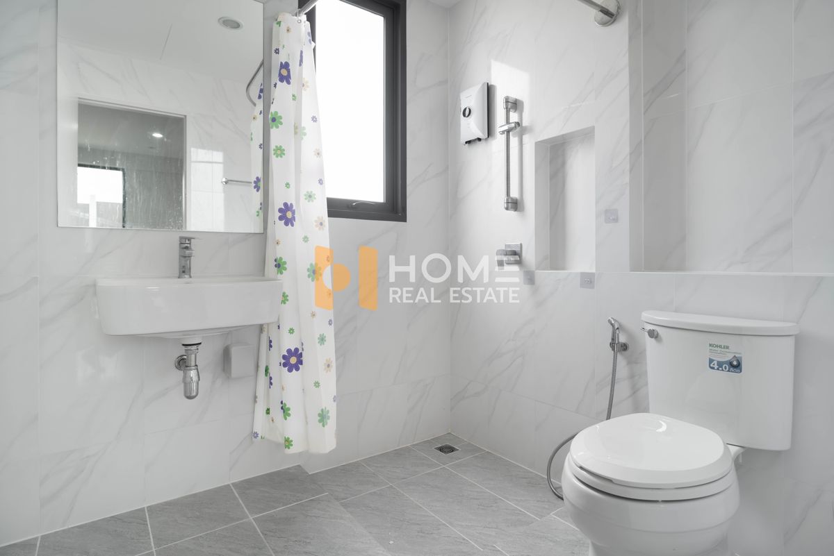 For SaleOnnut, Udomsuk : New house ready to move in, lots of freebies ✨ Detached house, Baan Klang Mueng The Edition Sukhumvit - On Nut / 3 bedrooms (for sale), Baan Klang Mueng The Edition Sukhumvit - On Nut / Detached House 3 Bedrooms (FOR SALE) FON156