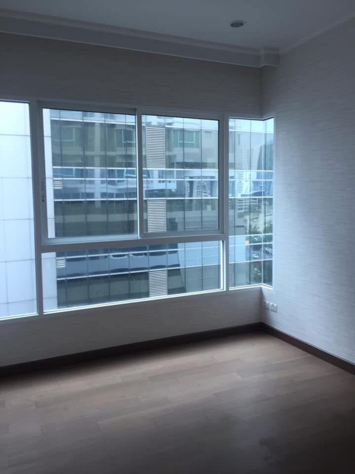 For RentCondoRatchathewi,Phayathai : Supalai Elite Phayathai, 2 bed, 40000 per month