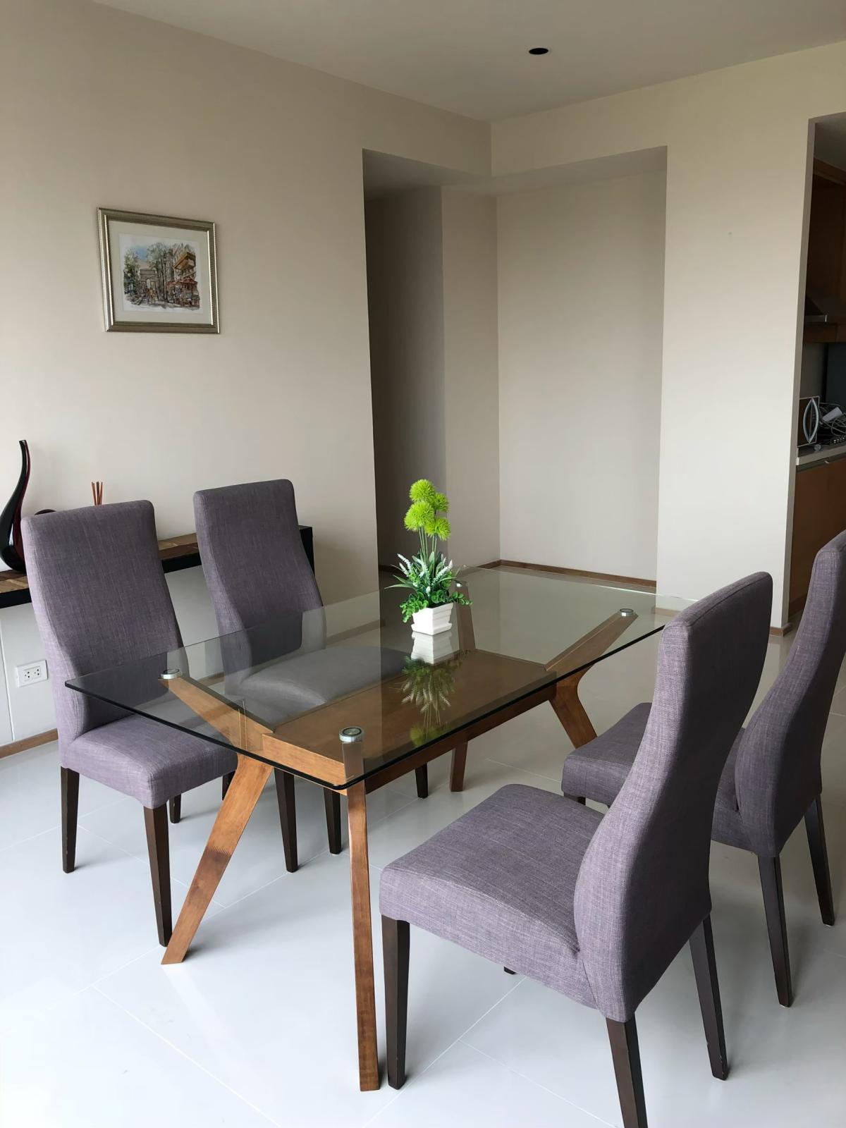 For RentCondoSukhumvit, Asoke, Thonglor : ให้เช่า คอนโดหรู The Emporio Place 3 ห้องนอน 160 ตรม. ใกล้ BTS พร้อมพงษ์ เพียง 100,000 บาท/เดือน สิ่งอำนวยความสะดวกครบครัน สระว่ายน้ำ ฟิตเนส ซาวน่า สวนหย่อม และใกล้แหล่งช้อปปิ้งชั้นนำ เช่น ดิ เอ็มโพเรี่ยม และท็อป ซุปเปอร์มาร์เก็ต สนใจติดต่อ EB-45045